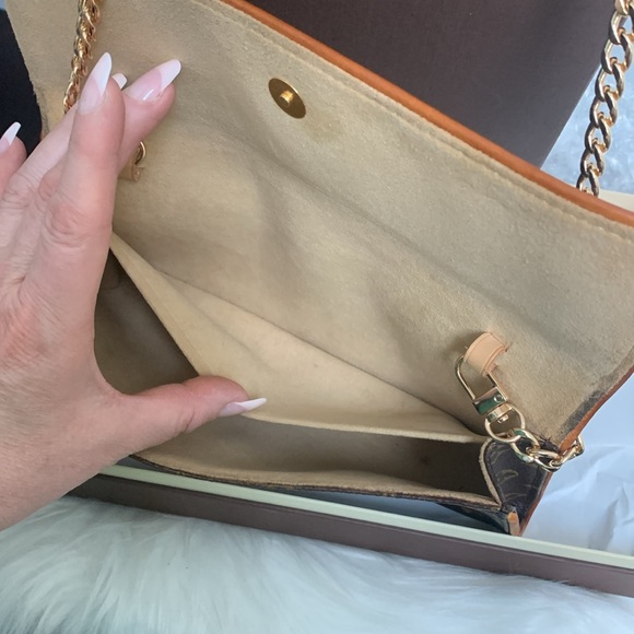 ❌SOLD❌2000 authentic Louis Vuitton Twin Pochette GM with box and free chain - Picture 12 of 17